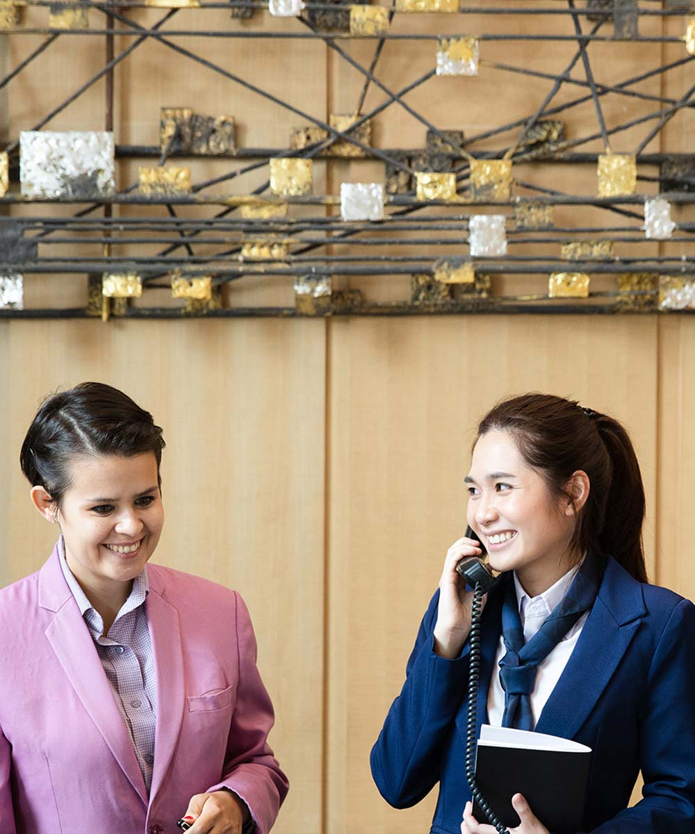 26,600+ Hotel Uniform Stock Photos, Pictures & Royalty-Free Images - iStock  | Hotel staff, Hotel service, Hotel reception